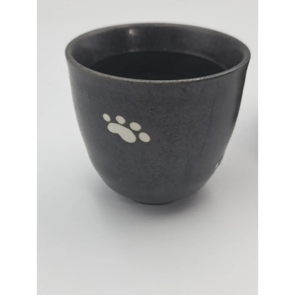 Japanese Maneki Neko Lucky Cat Tea Cup –‎ Ceramic Fortune Cup Lot Of 2